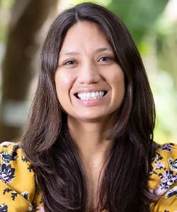 Denisse Cordova headshot